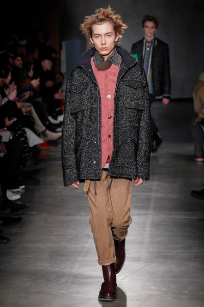 Look 1